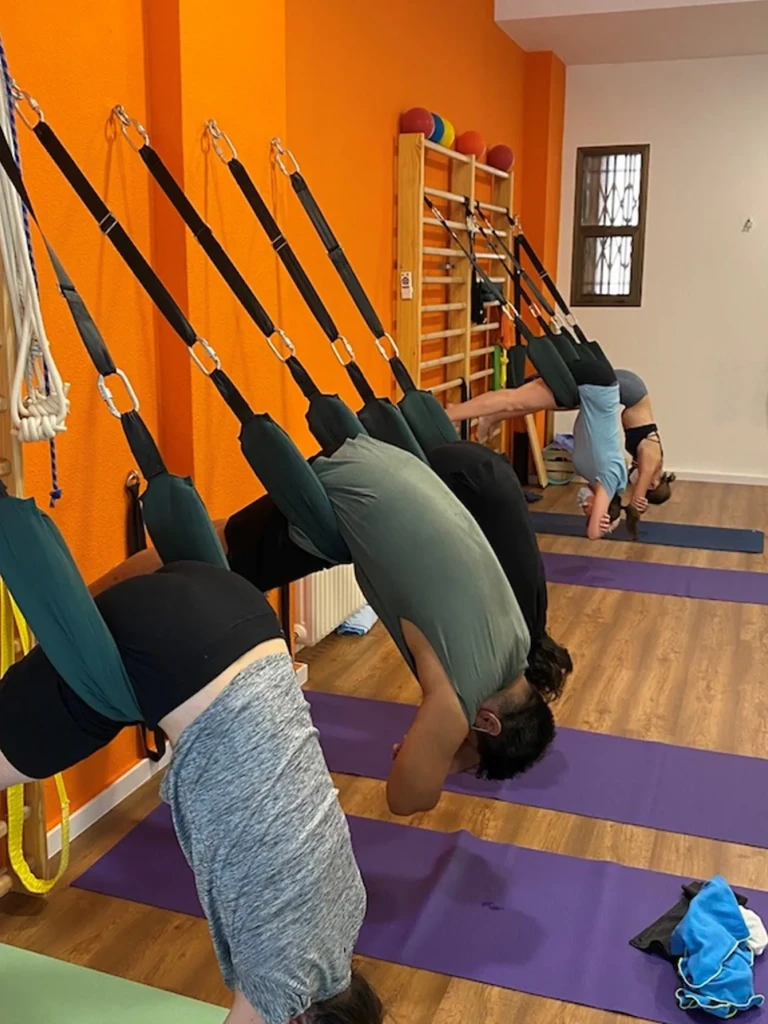 servicio_yoga_mayores_1_1x